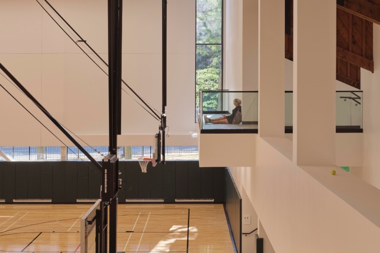 john-hunt-student-life-centre-toronto-arhitektura-19 