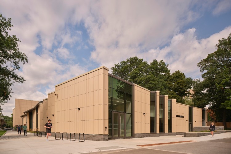 john-hunt-student-life-centre-toronto-arhitektura-8 