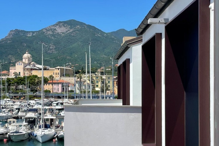 marina-di-loano-vittorio-grassi-architects-waterfront-19 