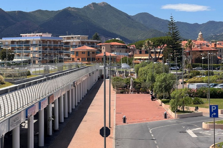 marina-di-loano-vittorio-grassi-architects-waterfront-12 