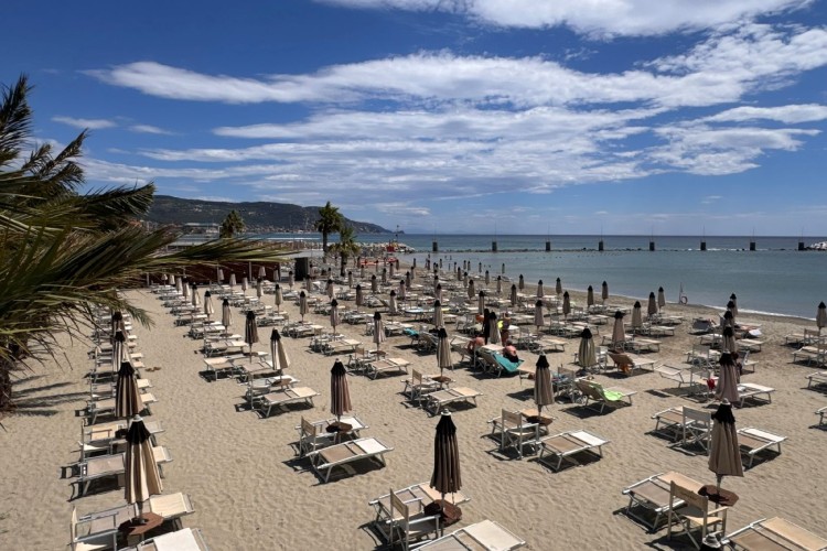 marina-di-loano-vittorio-grassi-architects-waterfront-4 