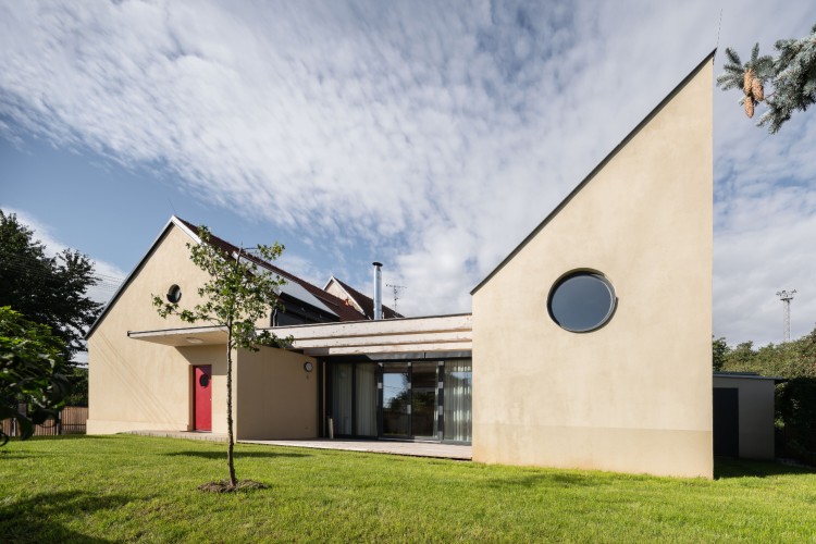 family-house-krenovice-renovirana-seoska-kuca-8 
