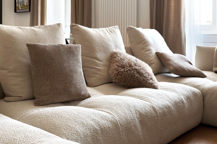 mgn-apartment-kuneo-moderan-crno-beli-enterijer-20 