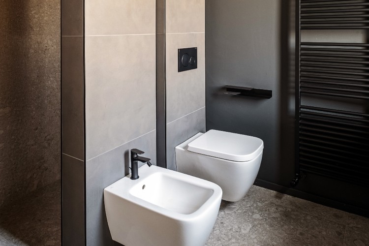 mgn-apartment-kuneo-moderan-crno-beli-enterijer-14 