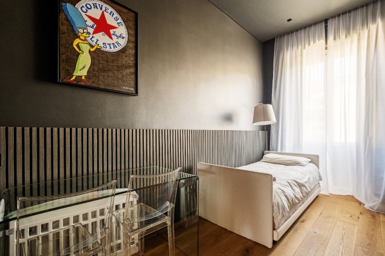 mgn-apartment-kuneo-moderan-crno-beli-enterijer-12 