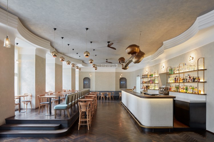 nod-cafe-enterijer-istorijski-sarm-moderan-dizajn-3 
