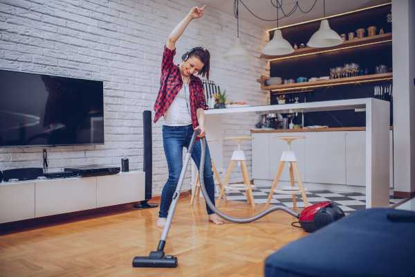Zašto je jesenje čišćenje doma važnije od velikog prolećnog čišćenja?