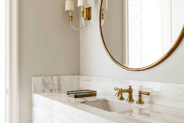 Stilizovani mermer: ikonični trend koji daje glamur kupatilu