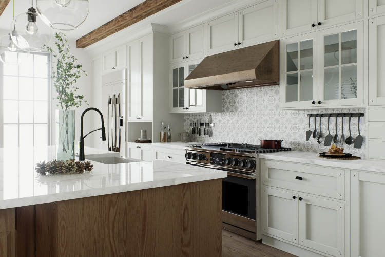 kuhinja-kombinacija-bele-boje-i-drveta.jpg