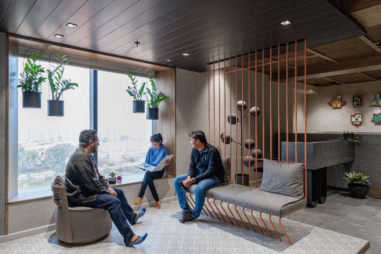 Udoban kancelarijsi prostor omogućava druženje i saradnju zaposlenih