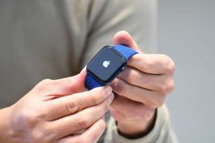 Apple Watch Series 8 će moći da otkrije da li imate groznicu?
