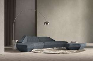 Udobna sofa u obliku planine kao simbol jednostavne grandioznosti