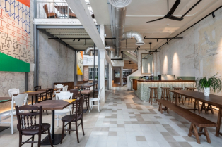 Industrijski stil u modernom ruhu: kafe - bar kao primer održive arhitekture