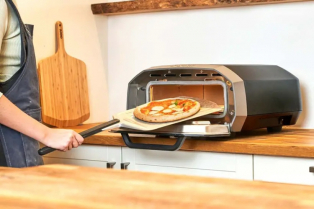 Ova električna pećnica omogućava da za samo 90 sekundi dobijete najukusniju pizzu