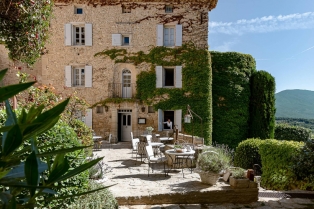 Otkrijte očaravajući svet hotela Crillon Le Brave u samom srcu slikovite Provanse
