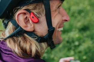 Za one koji su uvek u pokretu: Suunto Wing slušalice sa koštanom provodljivošću