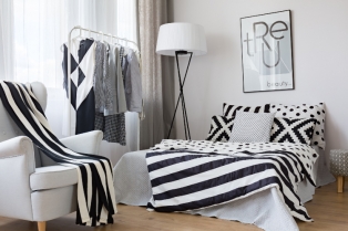 Crno - bele spavaće sobe: 15 ideja za vašu inspiraciju