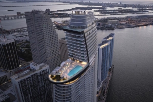 Aston Martin Residences Miami: najviši stambeni neboder u obliku jedra