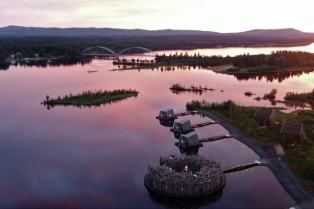Plutajući spa-hotel u švedskim vodama s pogledom na Aurora Borealis