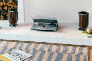 Gramofon koji šapuće o prošlosti i svira za budućnost: Beosystem 3000c
