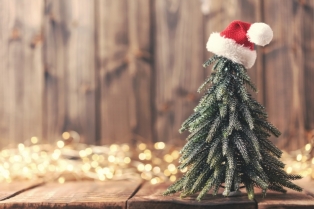 Zbogom klasičnoj jelki: Zara Home lampa  menja prazničnu igru