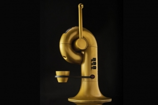 Kafa i muzika u savršenom skladu: Trumpet Coffee Machine kao prava umetnička skulptura