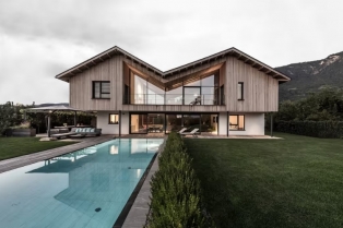 Voćnjaci, pergola i chill vibe – kuća koja zna svoj ritam
