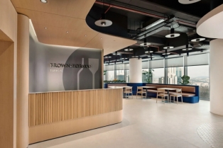 Kancelarija inspirisana viskijem: Brown-Forman u Istanbulu pretvorio radni prostor u elegantni lounge