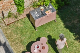 Casa Della Sensa: venecijanska istorija u savršenom dijalogu sa savremenim metalnim dizajnom