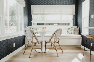 Sto koji nikada ne izlazi iz mode: Tulip Table kao ikona dizajna