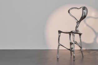 LOVE: Stolica koja izgleda kao skulptura, a funkcioniše kao dizajnerski statement